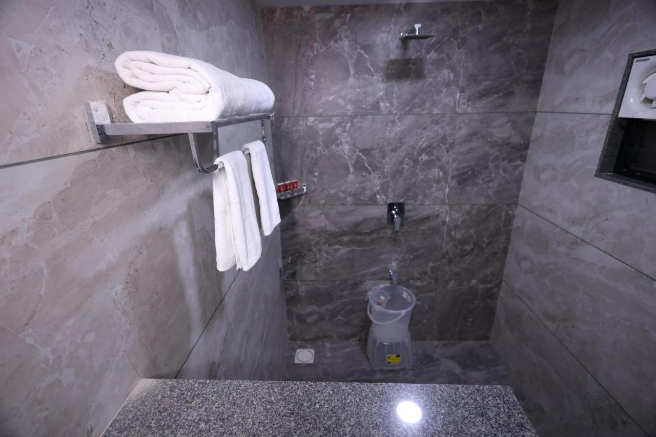 Lords Eco Inn Navsari Exterior photo