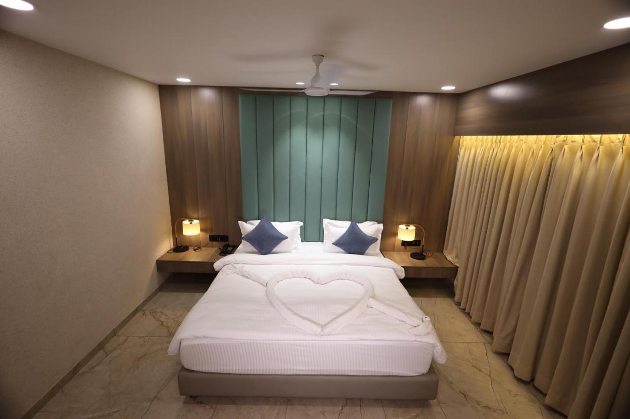 Lords Eco Inn Navsari Exterior photo