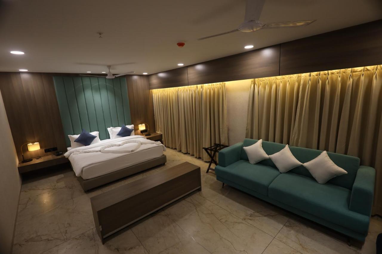 Lords Eco Inn Navsari Exterior photo