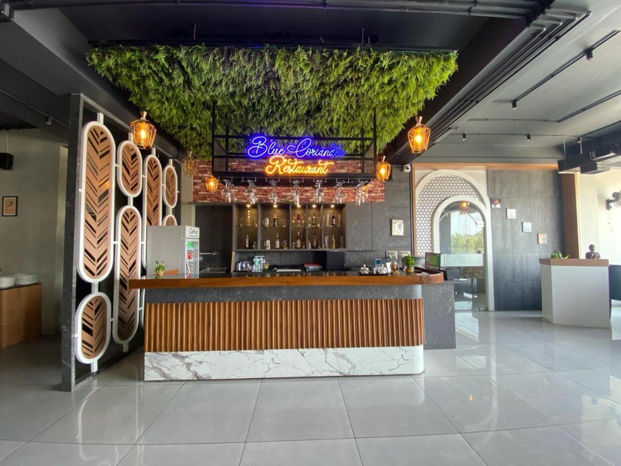 Lords Eco Inn Navsari Exterior photo